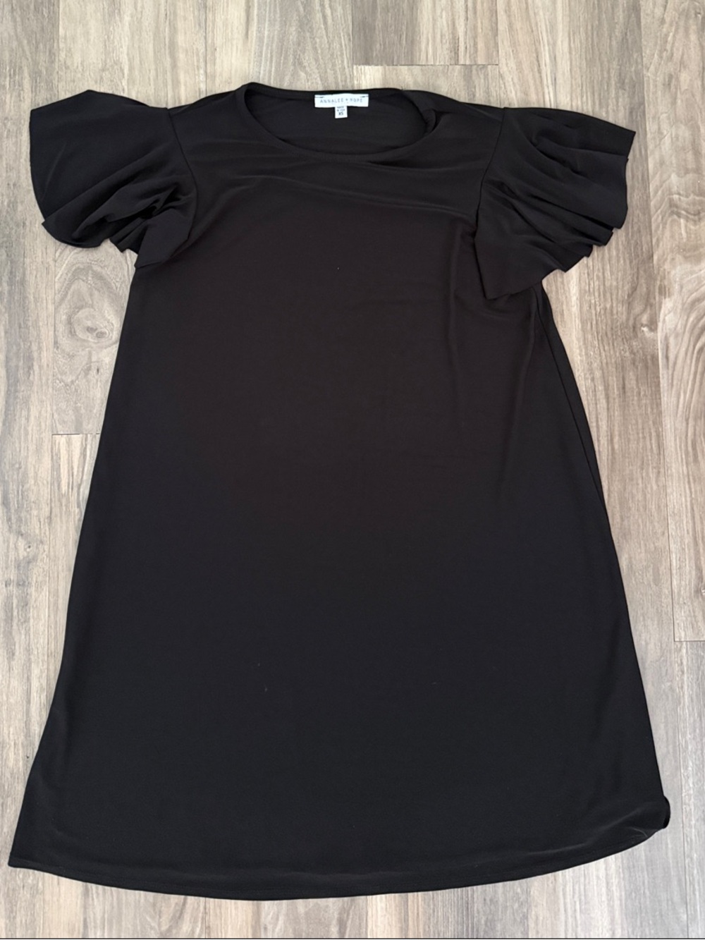 Annalee + Hope Black Puff Sleeve Shift Dress